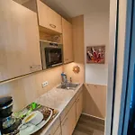 - Haus F, App 0f0906 Lejlighed