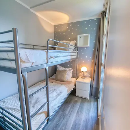 - Haus F, App 0f0906 Lejlighed *